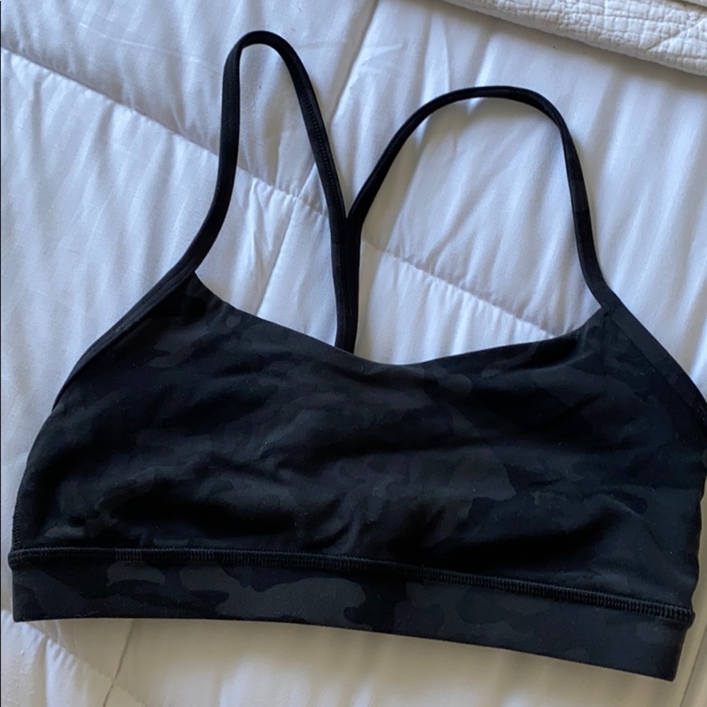 Lululemon Camo Flow Y bra